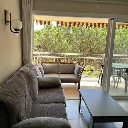 Apartment Pis Amb Encant Amb Piscina Comunitaria
